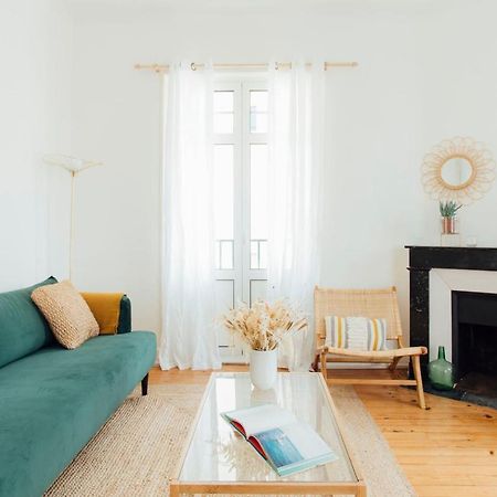 Coachella Vintage Chic In The Heart Of St Charles Biarritz Apartment Ngoại thất bức ảnh