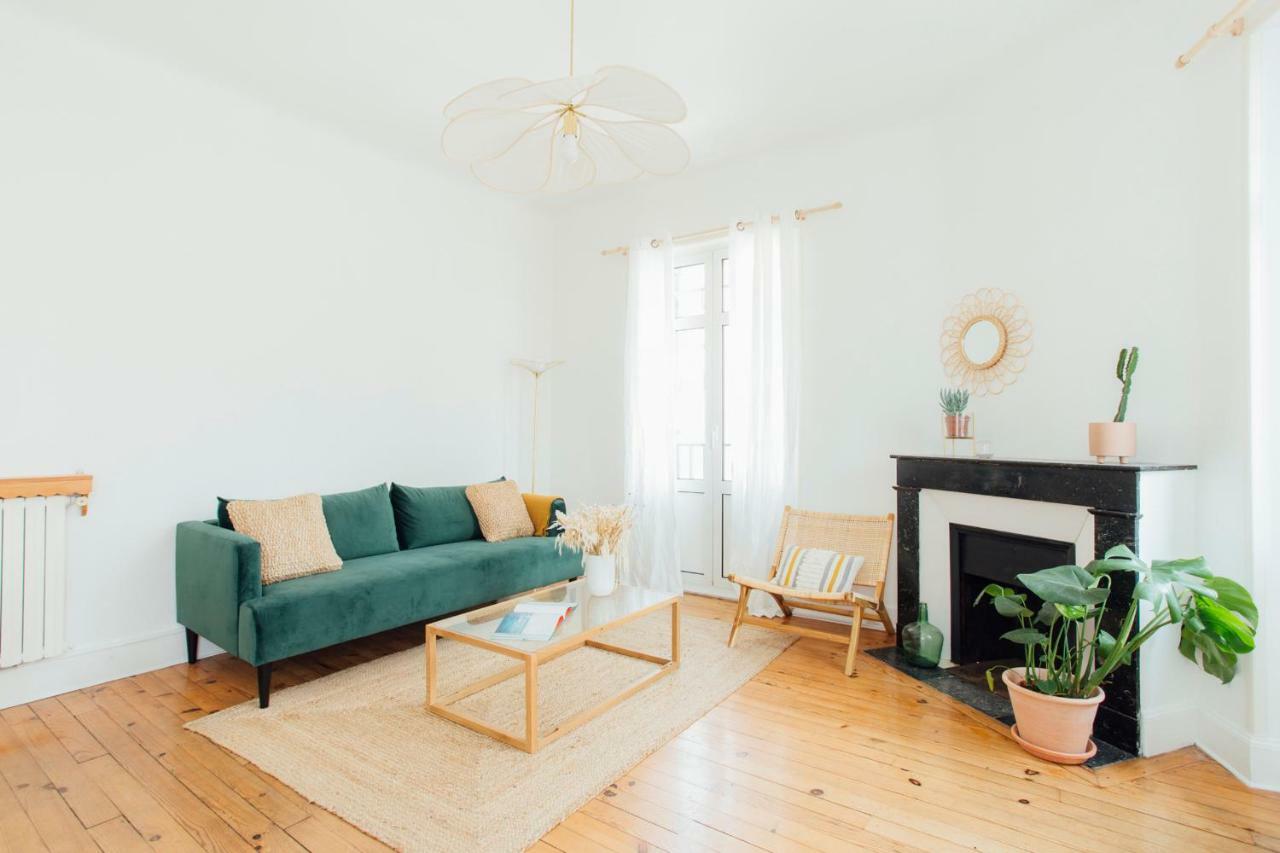 Coachella Vintage Chic In The Heart Of St Charles Biarritz Apartment Ngoại thất bức ảnh